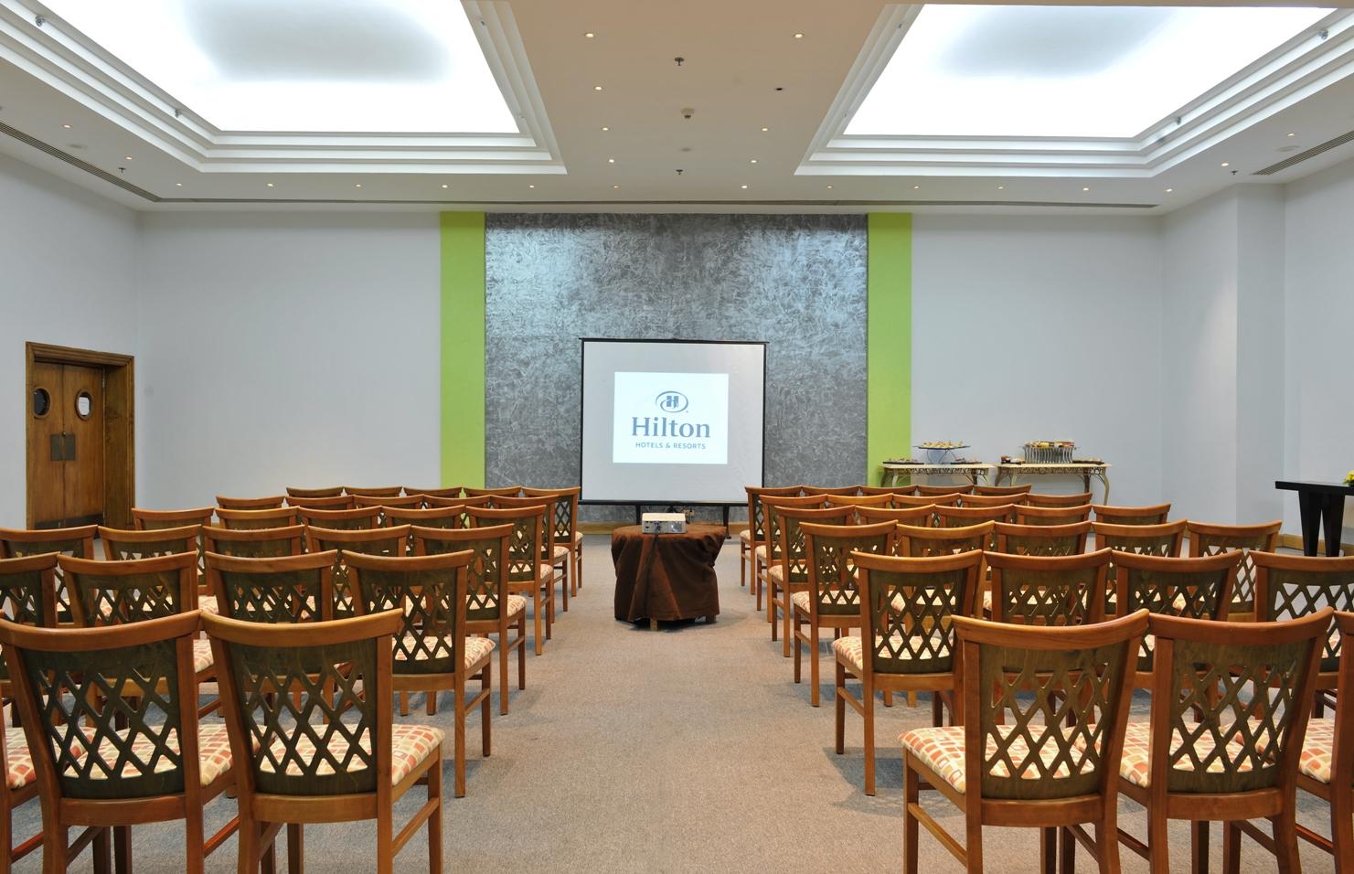 Jaz Sharm Dreams Hotel Ngoại thất bức ảnh A meeting room at Hilton London Heathrow