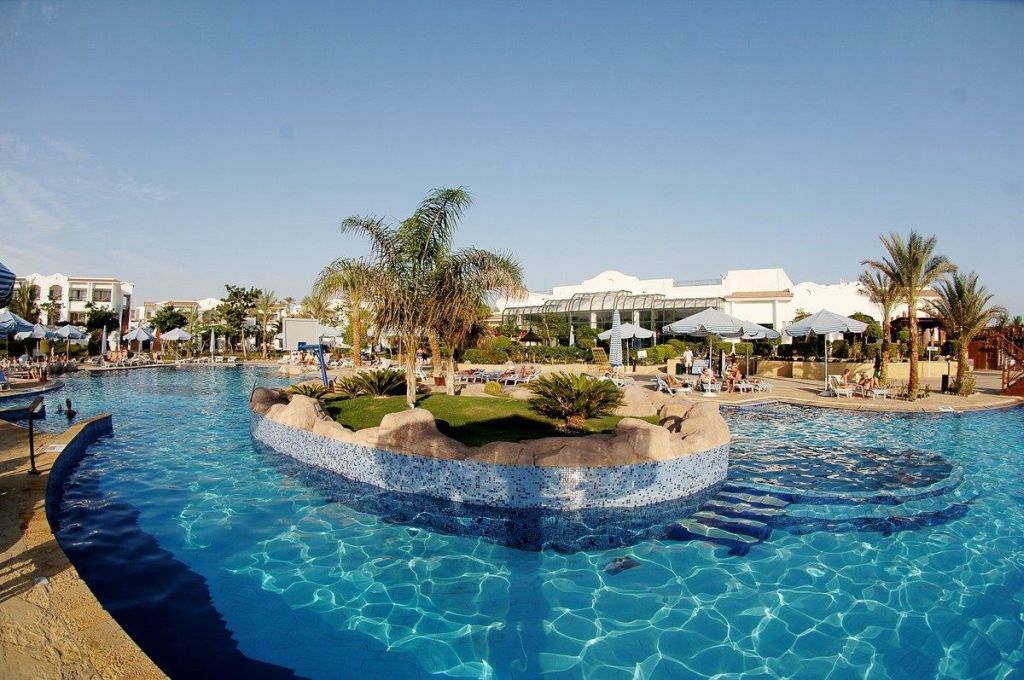 Jaz Sharm Dreams Hotel Ngoại thất bức ảnh A swimming pool in Egypt