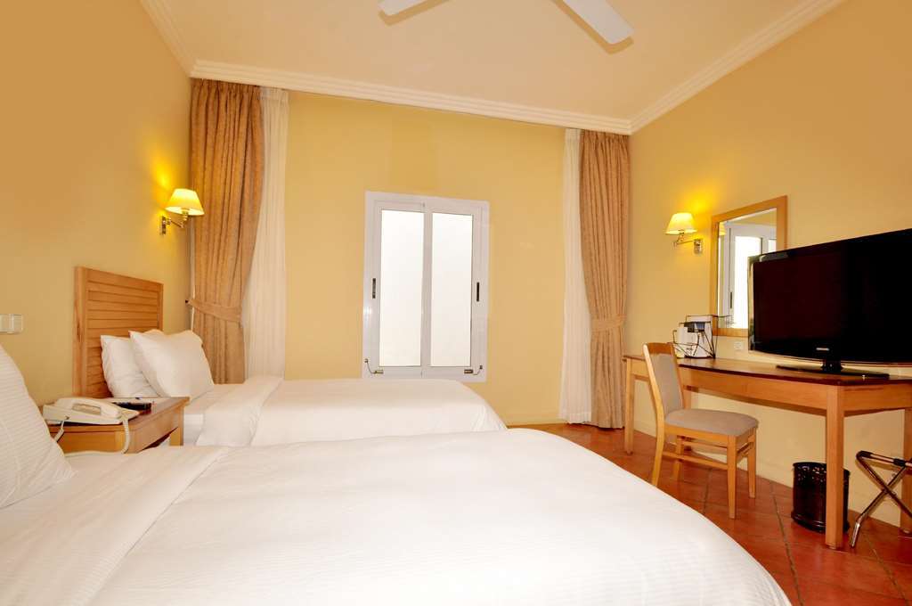 Jaz Sharm Dreams Hotel Phòng bức ảnh A typical room at the hotel